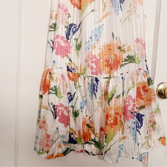 NWT Sam Edelman V-Neck Floral Midi Dress in White/Multi - Picture 8 of 9